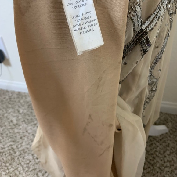 Adrianna Papell Cap Sleeve Beaded Gatsby Gown - Picture 16 of 16